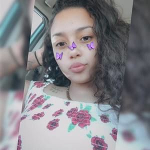 Meet your Posher, Karina